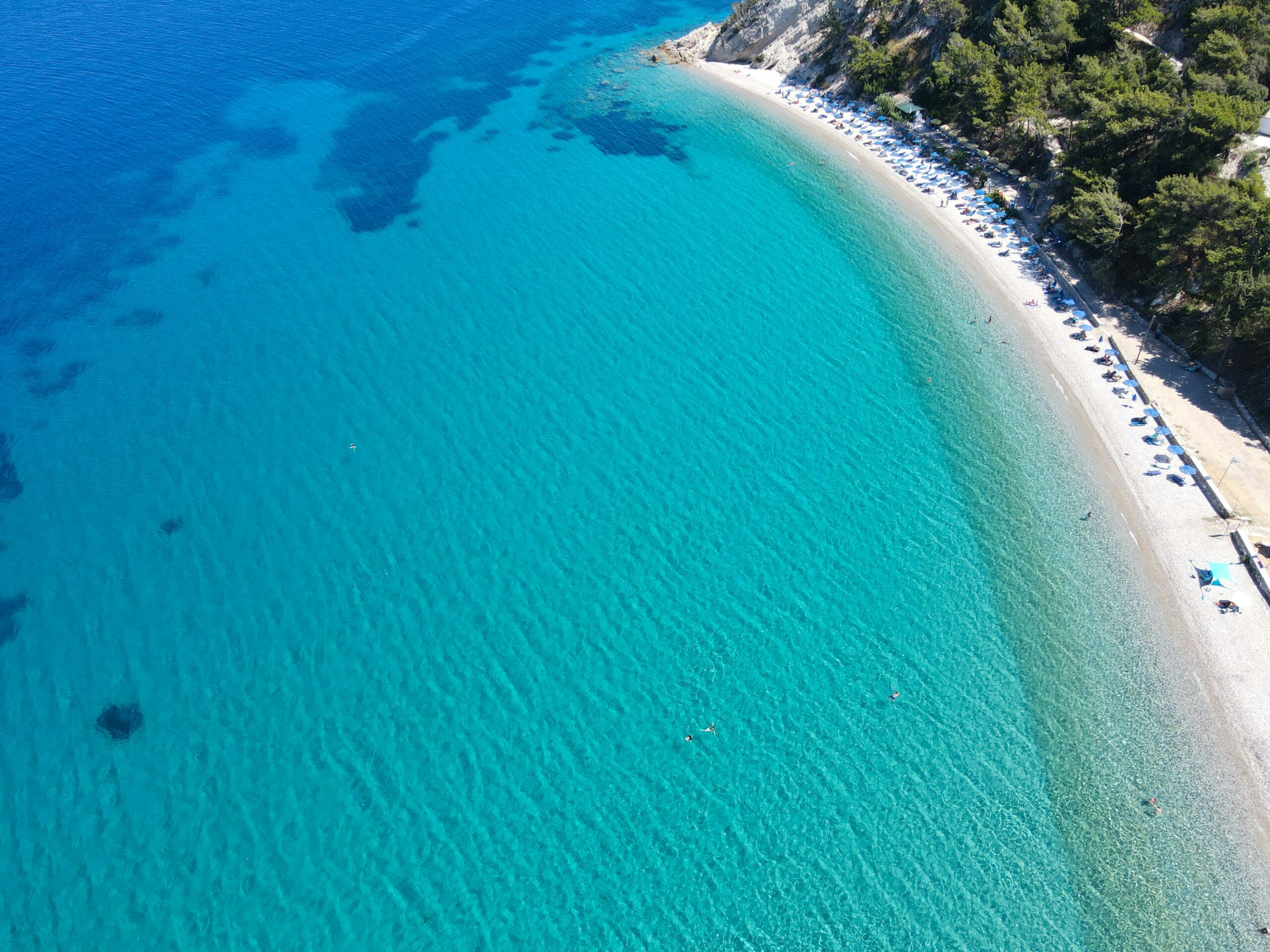 dimitris-kiriakakis-4InuXJwHYJk-unsplash