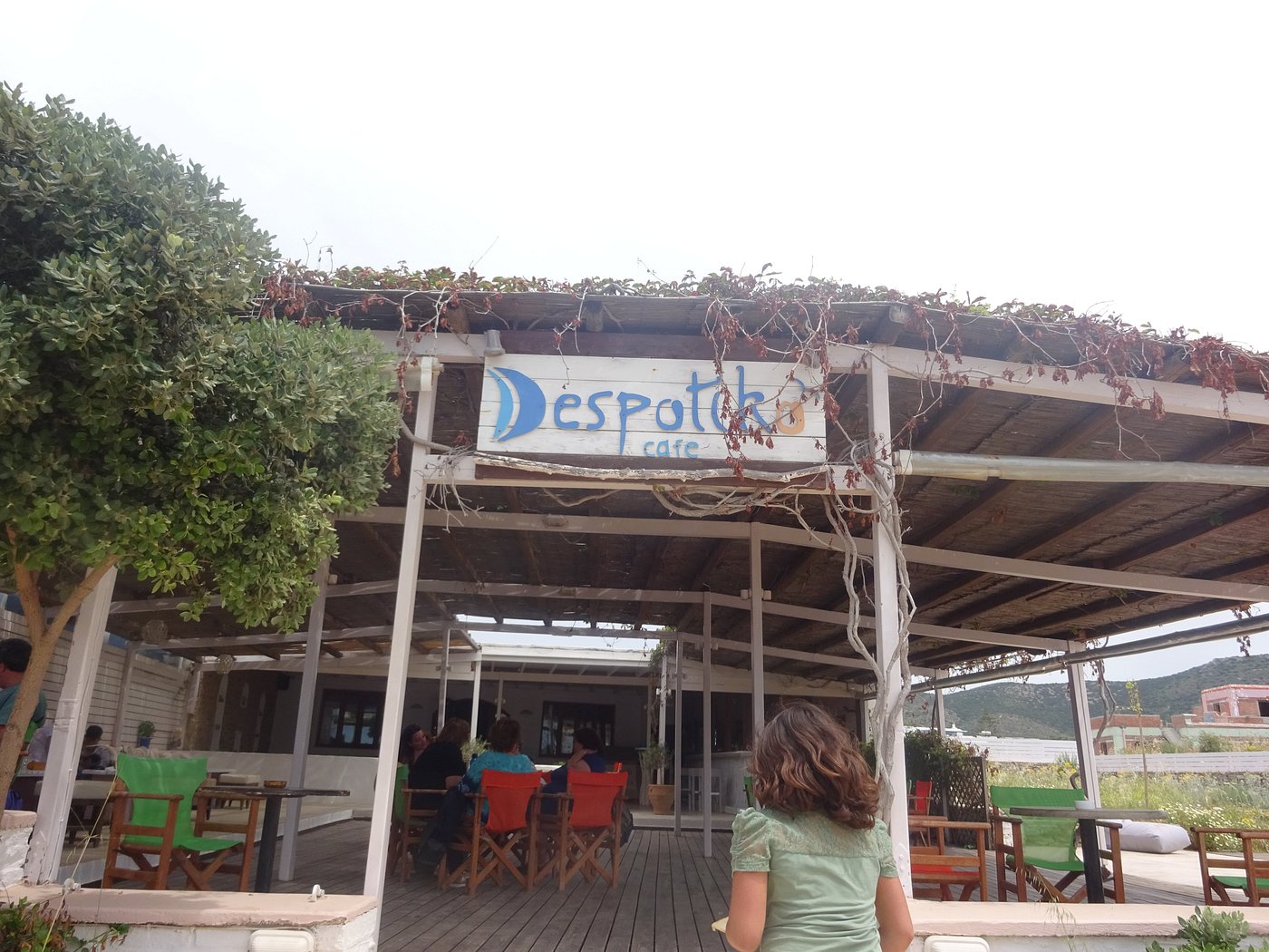 despotiko-cafe-in-agios